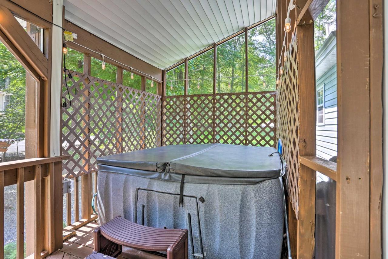 Henryville Home With Hot Tub About 5 Mi To Camelback! Ngoại thất bức ảnh