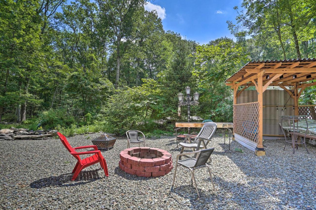 Henryville Home With Hot Tub About 5 Mi To Camelback! Ngoại thất bức ảnh