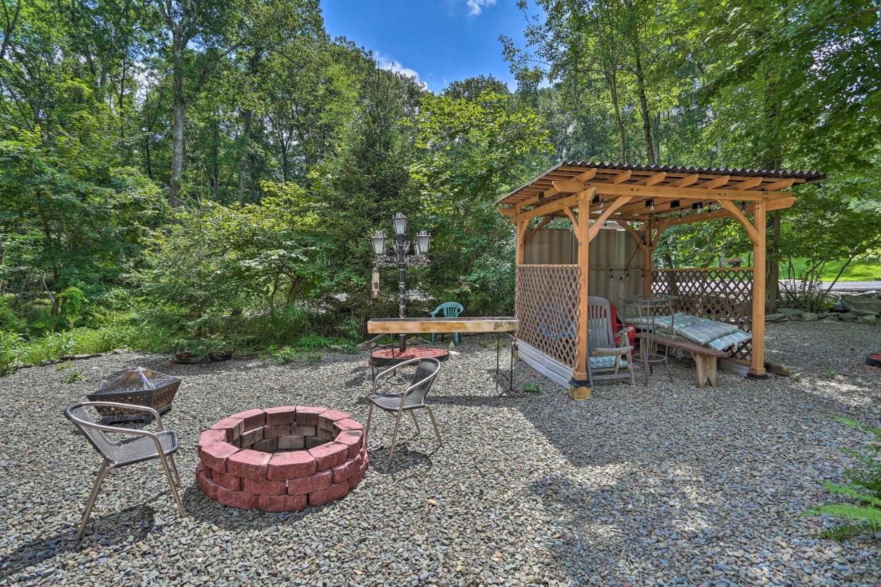 Henryville Home With Hot Tub About 5 Mi To Camelback! Ngoại thất bức ảnh