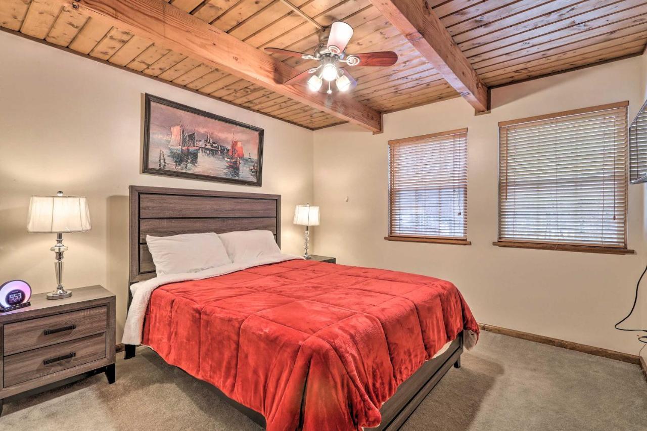 Henryville Home With Hot Tub About 5 Mi To Camelback! Ngoại thất bức ảnh