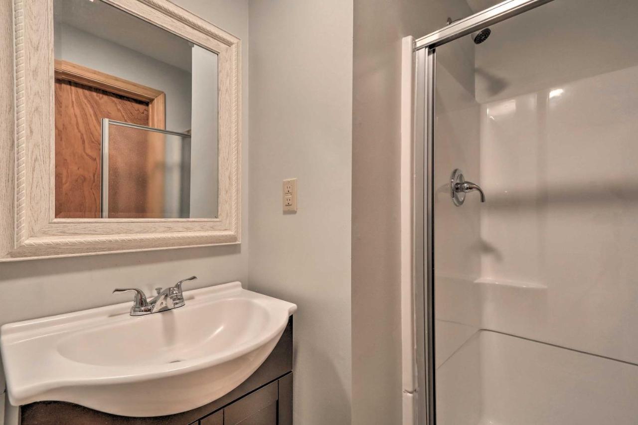 Henryville Home With Hot Tub About 5 Mi To Camelback! Ngoại thất bức ảnh